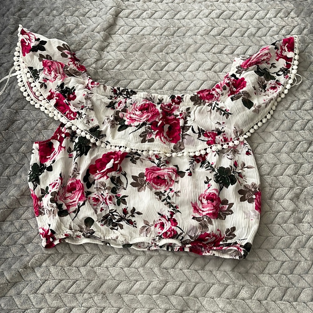 Crop Tassel Top